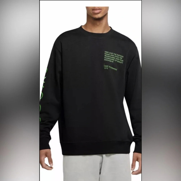 Nike Embroidered Swoosh Sweatshirt 💚 - Picture 3 of 9